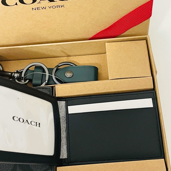 NWT Coach Boxed 3 in 1 Wallet Gift Set in Colorblock Signature Canvas - Picture 5 of 8